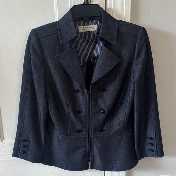 Tahari Women's dark denim blazer - Picture 1 of 5